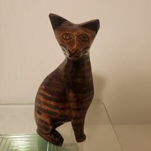 Vintage Hand Carved Folk Art 8 inch Cat